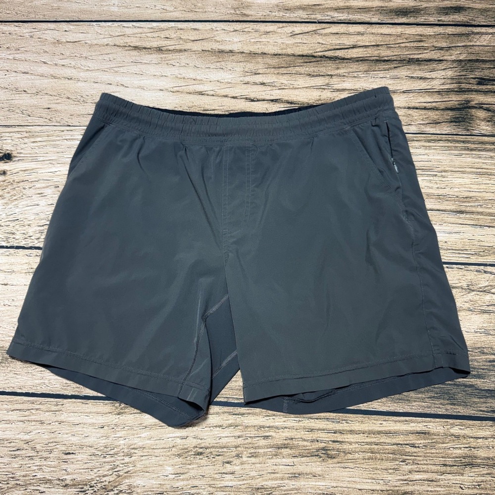 Rhone Mako Athletic Shorts Mens Large Gray Training Gym Performance Zip Pocket